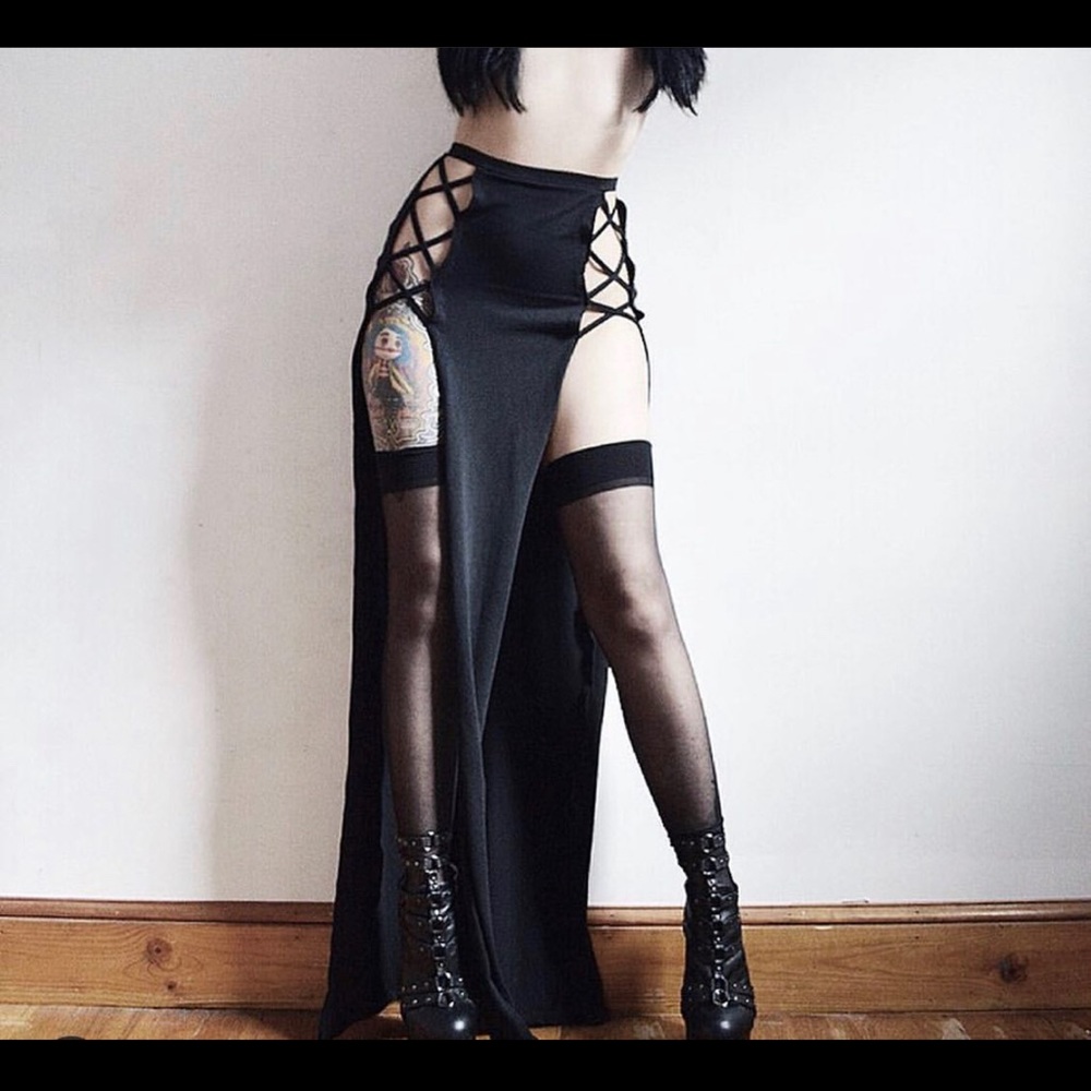 Melanoir Black Skirt